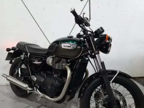 TRIUMPH-BONNEVILLE T100 900 TRIUMPH-BONNEVILLE T100 900-2023