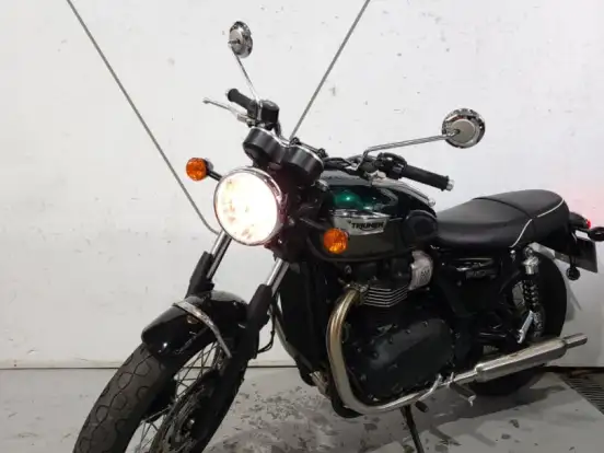 TRIUMPH-BONNEVILLE T100 900 TRIUMPH-BONNEVILLE T100 900-2023