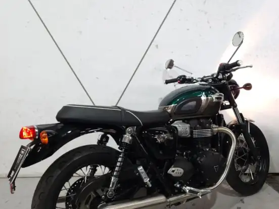 TRIUMPH-BONNEVILLE T100 900 TRIUMPH-BONNEVILLE T100 900-2023