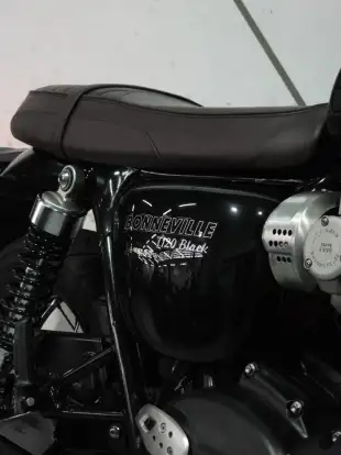 TRIUMPH-BONNEVILLE T120 BLACK 1200 TRIUMPH-BONNEVILLE T120 BLACK 1200-2023