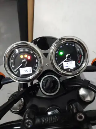 TRIUMPH-BONNEVILLE T120 BLACK 1200 TRIUMPH-BONNEVILLE T120 BLACK 1200-2023