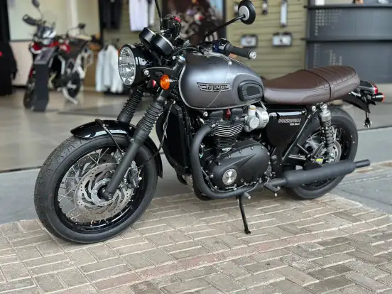 TRIUMPH-BONNEVILLE T120 BLACK 1200 TRIUMPH-BONNEVILLE T120 BLACK 1200-2025