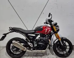 TRIUMPH SPEED 400 TRIUMPH SPEED 400