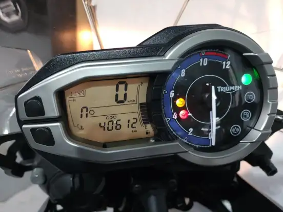 TRIUMPH-TIGER 800XC-2013