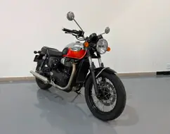 TRIUMPH BONNEVILLE T100 900 TRIUMPH BONNEVILLE T100 900