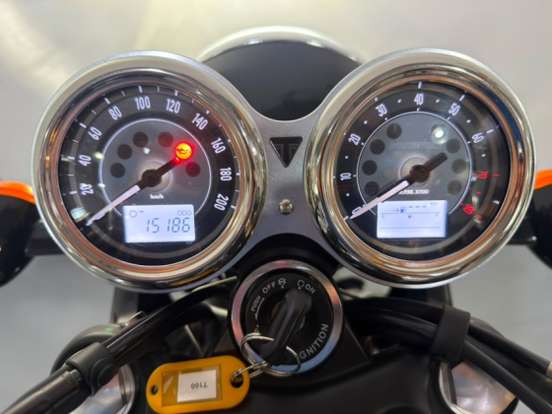 TRIUMPH-BONNEVILLE T100 900 TRIUMPH-BONNEVILLE T100 900-2024