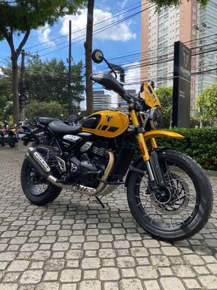TRIUMPH SCRAMBLER 400 XC 