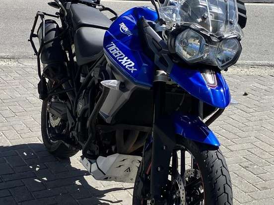 TRIUMPH-TIGER 800 XRX TRIUMPH-TIGER 800 XRX-2015
