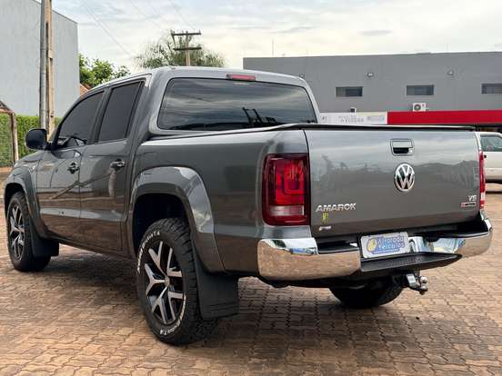 VOLKSWAGEN-AMAROK-2019
