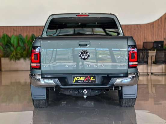 VOLKSWAGEN-AMAROK-2024