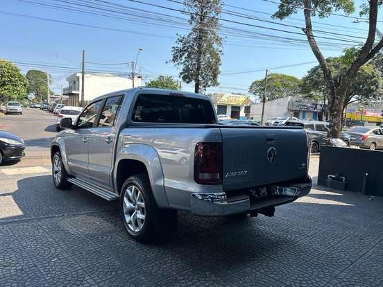 VOLKSWAGEN-AMAROK-2023