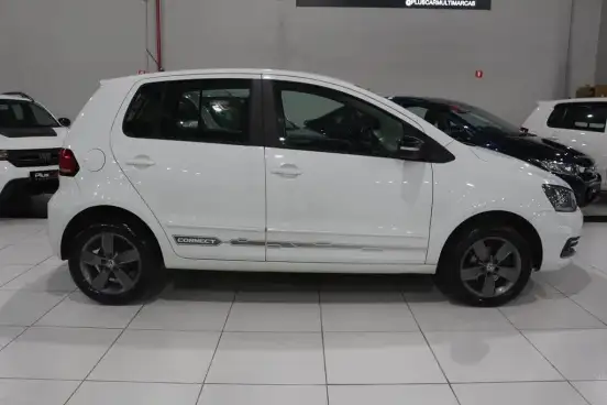 VOLKSWAGEN-FOX-1.6 MSI TOTAL FLEX CONNECT 4P MANUAL VOLKSWAGEN-FOX-2019