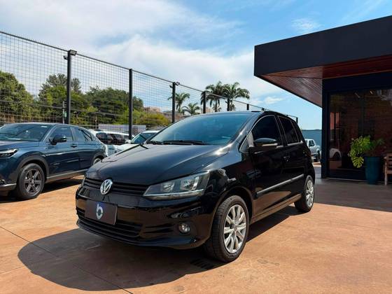 VOLKSWAGEN FOX 1.0 MPI TRENDLINE 12V FLEX 4P MANUAL