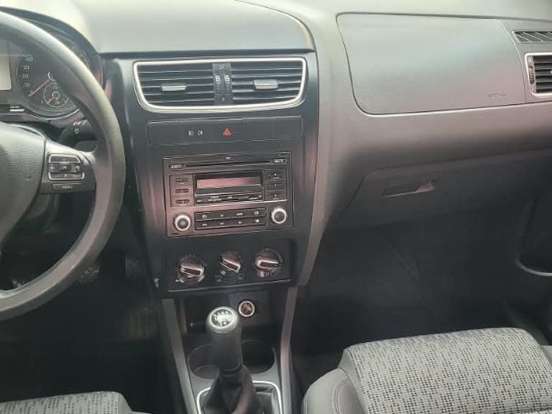 VOLKSWAGEN-FOX-1.6 MI 8V FLEX 4P MANUAL VOLKSWAGEN-FOX-2013