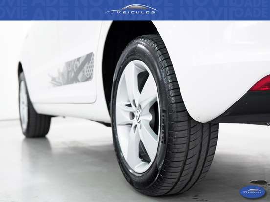 VOLKSWAGEN-FOX-1.6 MI ROCK IN RIO 8V FLEX 4P MANUAL VOLKSWAGEN-FOX-2015