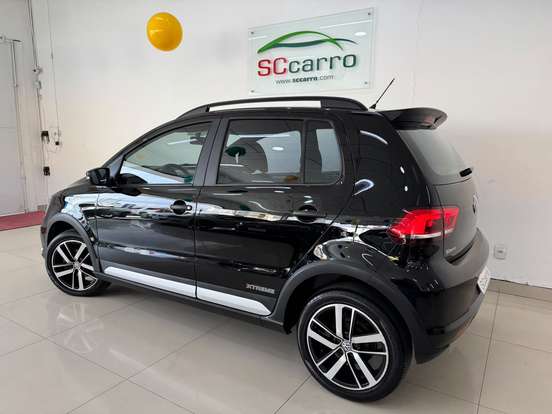 VOLKSWAGEN-FOX-2018