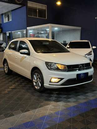 VOLKSWAGEN-GOL-2021