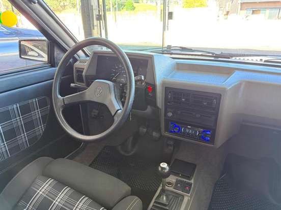VOLKSWAGEN-GOL-1994