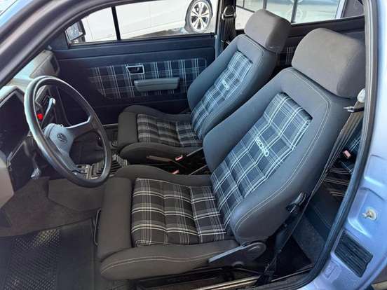 VOLKSWAGEN-GOL-1994