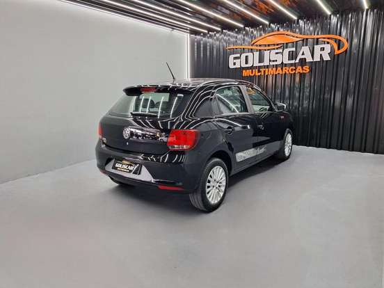 VOLKSWAGEN-GOL-2015