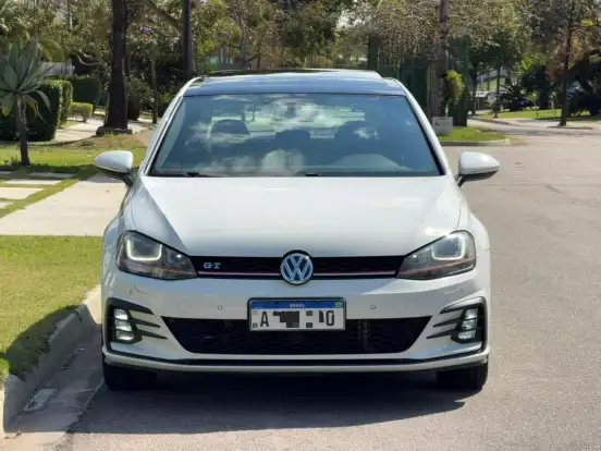 VOLKSWAGEN-GOLF-2.0 TSI GTI 16V TURBO GASOLINA 4P AUTOMÁTICO VOLKSWAGEN-GOLF-2017