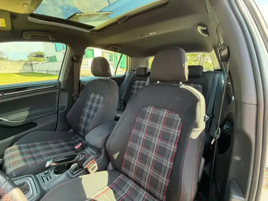 VOLKSWAGEN-GOLF-2.0 TSI GTI 16V TURBO GASOLINA 4P AUTOMÁTICO VOLKSWAGEN-GOLF-2017