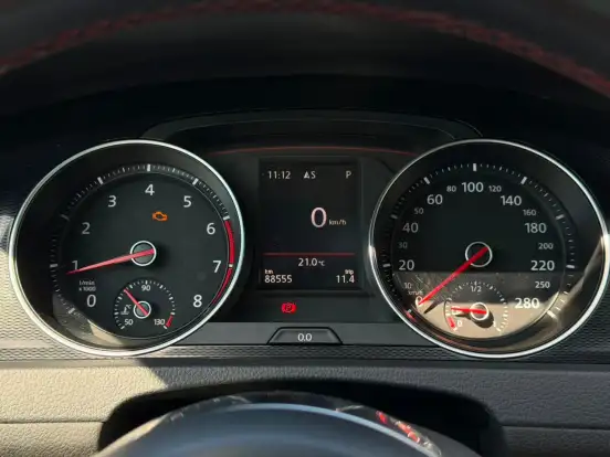 VOLKSWAGEN-GOLF-2.0 TSI GTI 16V TURBO GASOLINA 4P AUTOMÁTICO VOLKSWAGEN-GOLF-2017