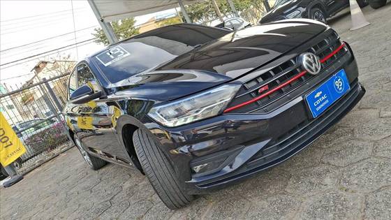 VOLKSWAGEN JETTA 1.4 250 TSI TOTAL FLEX R-LINE TIPTRONIC