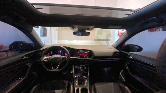 VOLKSWAGEN-JETTA-2023