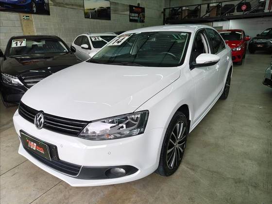 VOLKSWAGEN JETTA 2.0 TSI HIGHLINE 211CV GASOLINA 4P TIPTRONIC