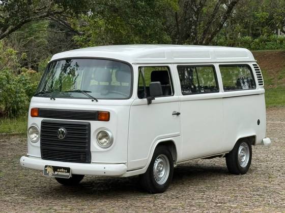 VOLKSWAGEN KOMBI 1.4 MI STD LOTAÇÃO 8V FLEX 3P MANUAL