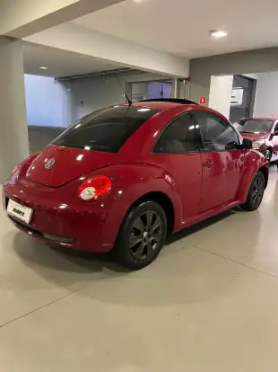 VOLKSWAGEN-NEW BEETLE-2010