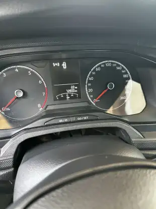 VOLKSWAGEN-POLO-2023