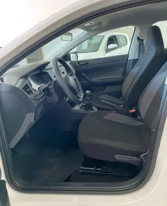 VOLKSWAGEN-POLO-2025