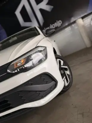 VOLKSWAGEN-POLO-2024