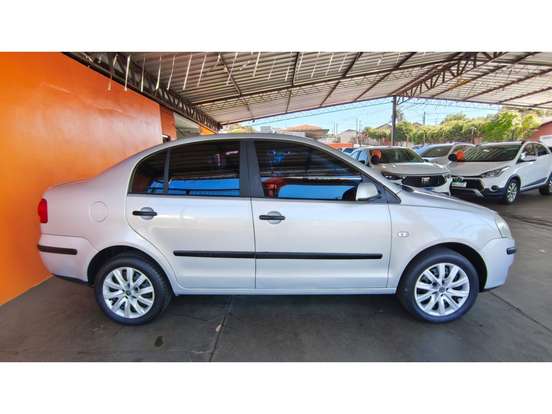 VOLKSWAGEN-POLO SEDAN-1.6 8V GASOLINA 4P MANUAL VOLKSWAGEN-POLO SEDAN-2008