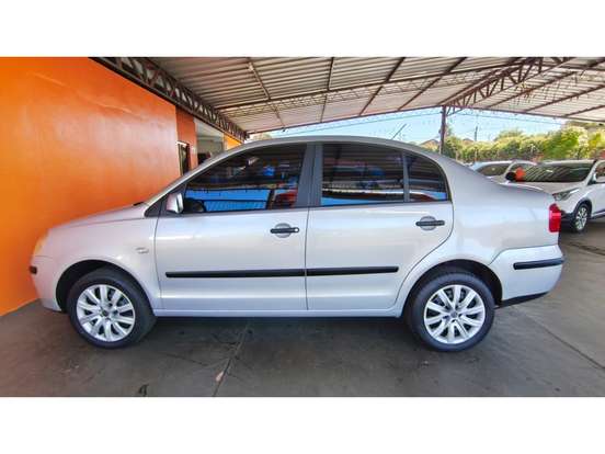 VOLKSWAGEN-POLO SEDAN-1.6 8V GASOLINA 4P MANUAL VOLKSWAGEN-POLO SEDAN-2008