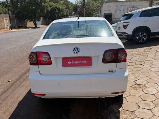 VOLKSWAGEN-POLO SEDAN-1.6 MI 8V FLEX 4P MANUAL VOLKSWAGEN-POLO SEDAN-2012