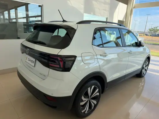 VOLKSWAGEN-T-CROSS-2022