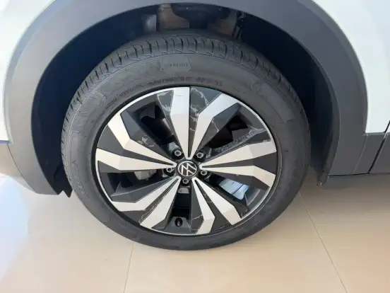 VOLKSWAGEN-T-CROSS-2022