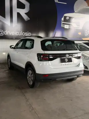 VOLKSWAGEN-T-CROSS-2019