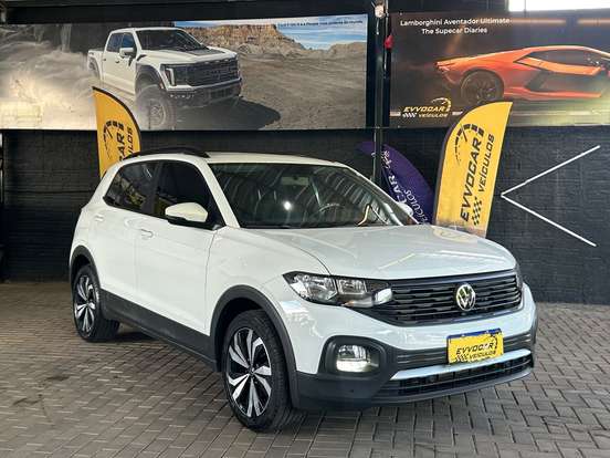 VOLKSWAGEN-T-CROSS-2022