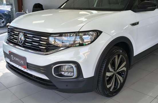 VOLKSWAGEN-T-CROSS-2021