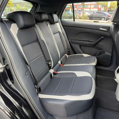 VOLKSWAGEN-T-CROSS-2019