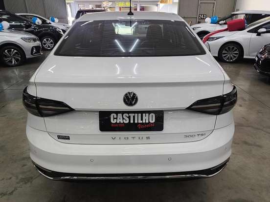 VOLKSWAGEN-VIRTUS-1.0 200 TSI COMFORTLINE AUTOMÁTICO VOLKSWAGEN-VIRTUS-2023