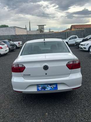 VOLKSWAGEN-VOYAGE-2022