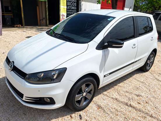 VOLKSWAGEN-FOX-1.6 MSI RUN 8V FLEX 4P MANUAL VOLKSWAGEN-FOX-2017