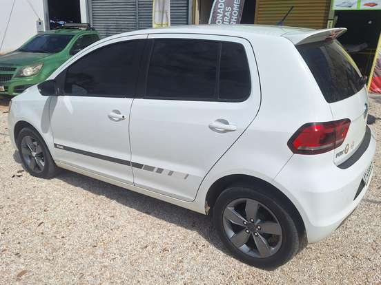 VOLKSWAGEN-FOX-1.6 MSI RUN 8V FLEX 4P MANUAL VOLKSWAGEN-FOX-2017