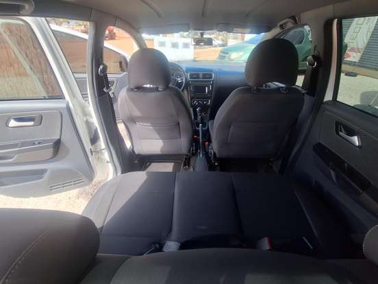 VOLKSWAGEN-FOX-1.6 MSI RUN 8V FLEX 4P MANUAL VOLKSWAGEN-FOX-2017