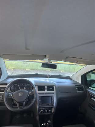 VOLKSWAGEN-FOX-2020